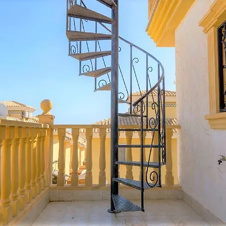 Βίλα Rose Οριουέλα